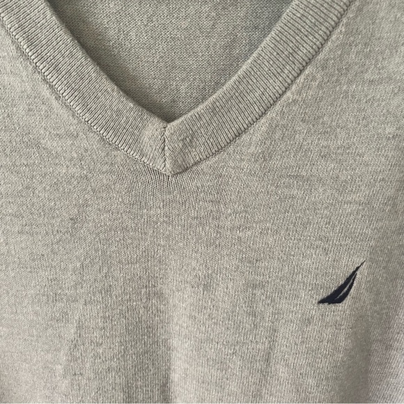 Nautica Mens Pullover Sweater Gray Heathered V Neck Long Sleeve L - Picture 3 of 7